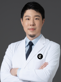 李威醫師