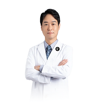 桃園大學眼科 王甯加醫師